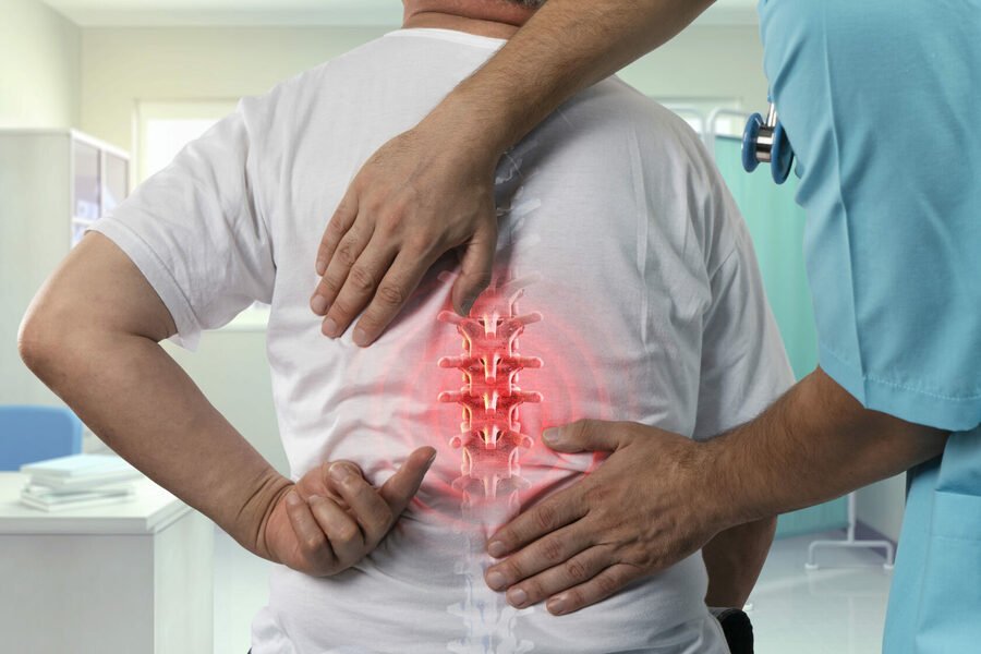 Массажные техники лечения спины